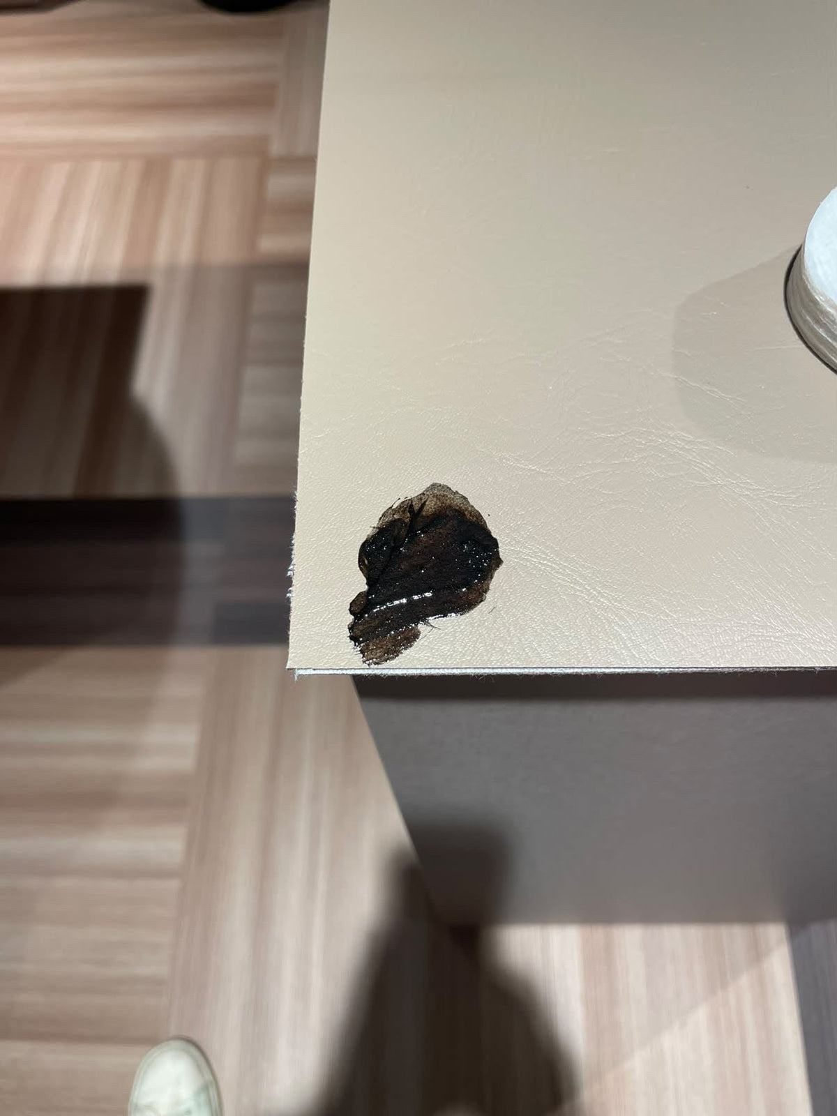 Så tar du bort hårfärg från dina frisörstolar