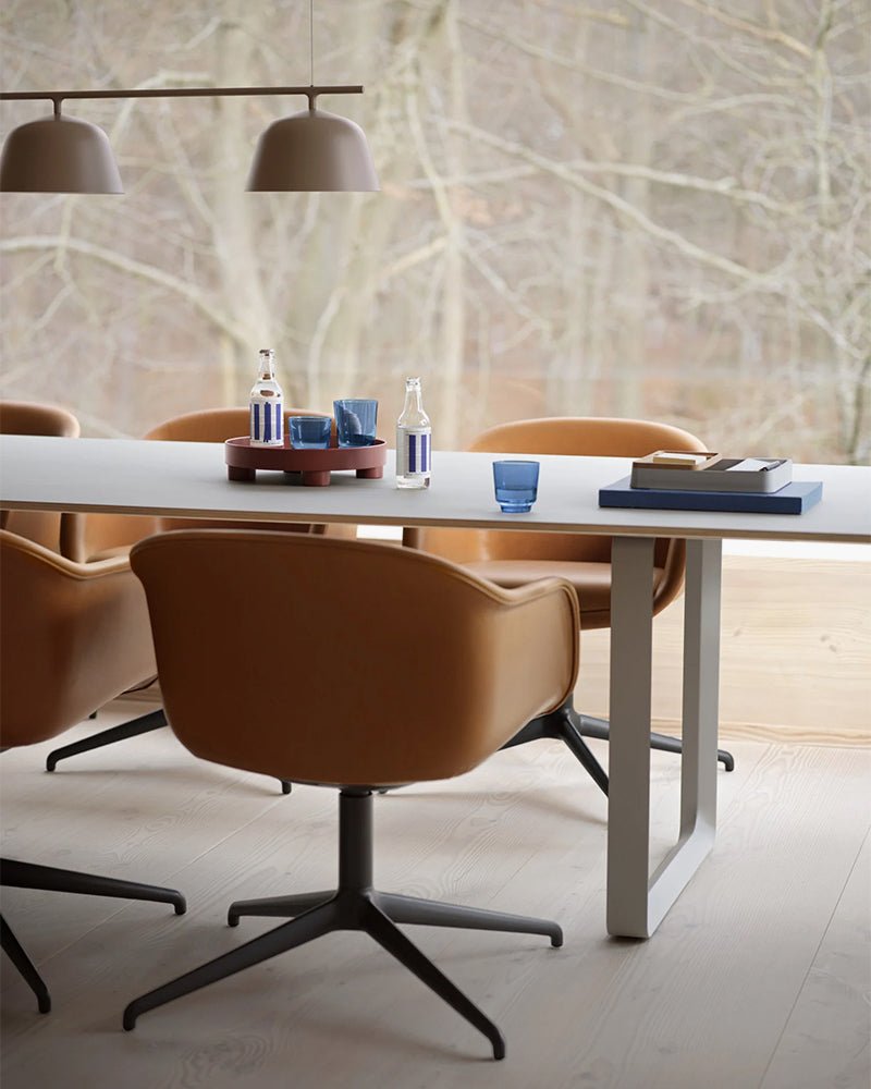 70/70 Large - Gray linoleum - Gray frame