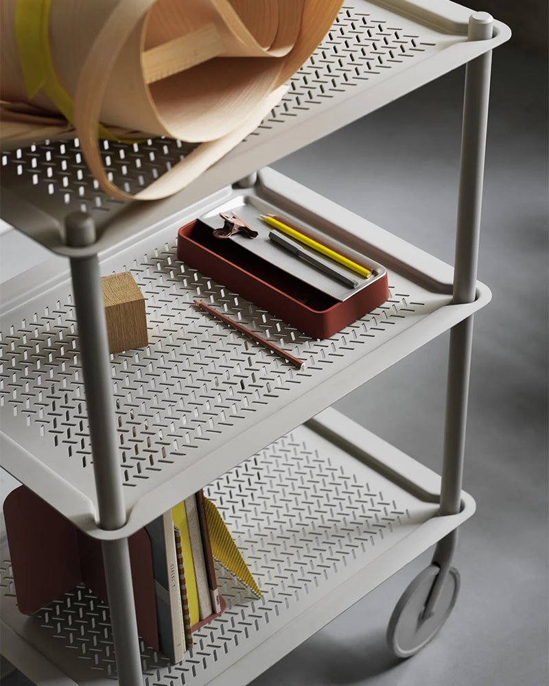 Flow small - Light gray rolling table - Perforated metal